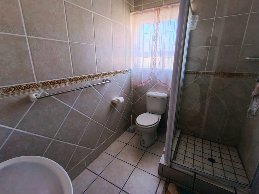 2 Bedroom Property for Sale in Seemeeu Park Western Cape